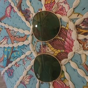 Rays ban glasses